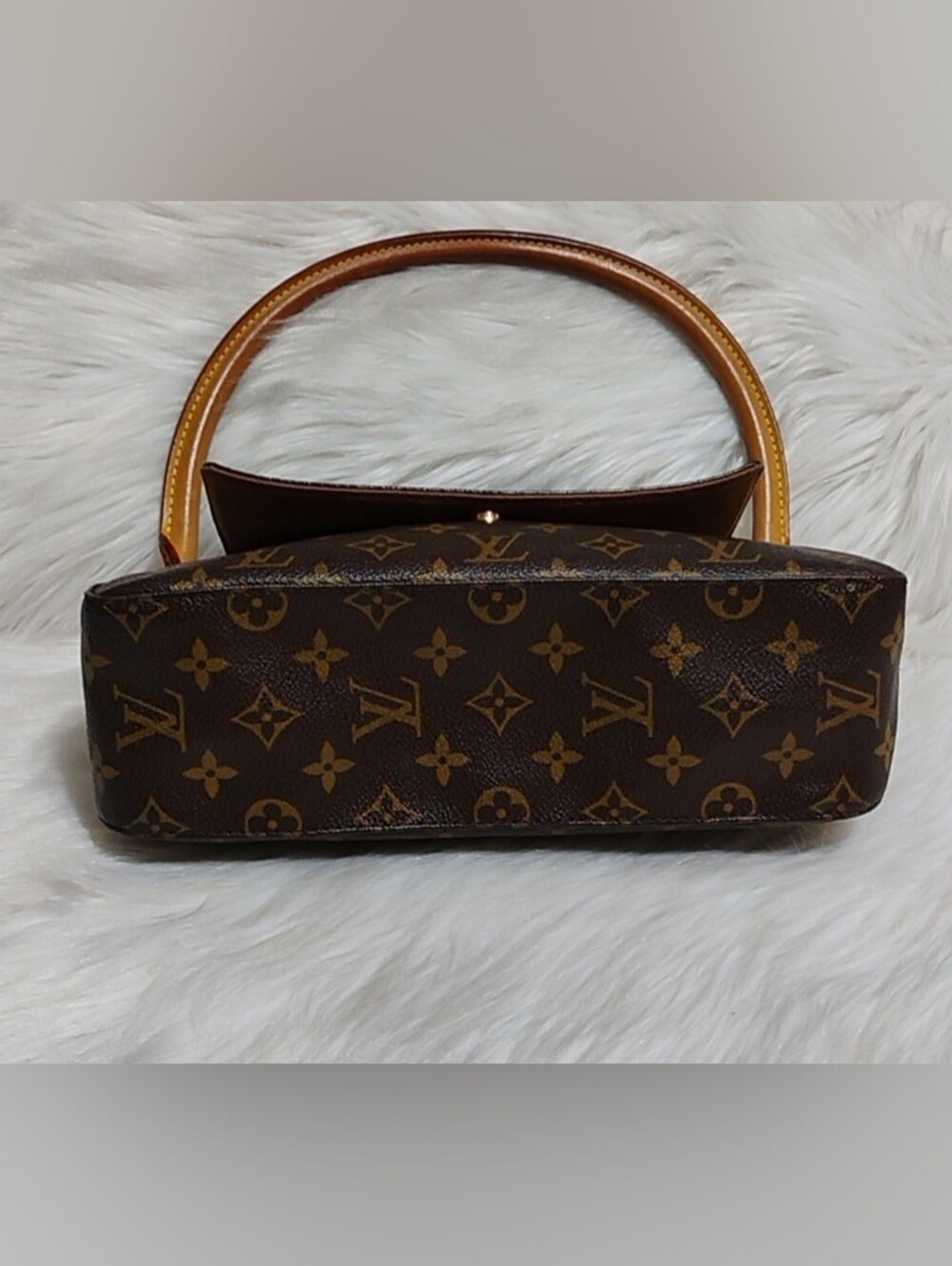 SALE! Louis Vuitton Monogram Mini Looping M541147 Shoulder Bag W/DB - Picture 4 of 15